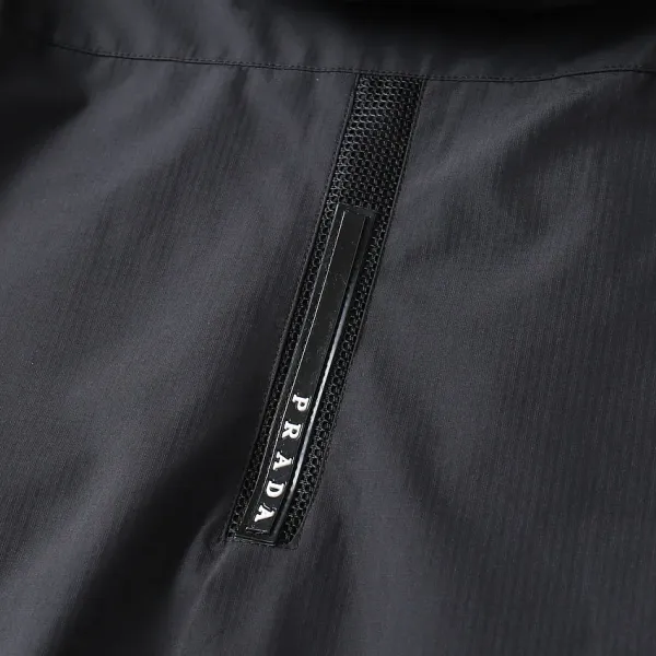 【PRADA  公式旗艦店】プラダ   ジャケット着 ご好評に付き再入荷！250107