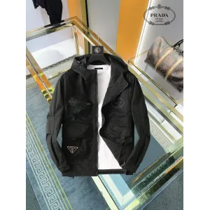 【PRADA 公式旗艦店】プラダ ジャケット着 ご好評に付き再入荷!250107 【PRADA 公式旗艦店】プラダ ジャケット着 ご好評に付き再入荷!250107