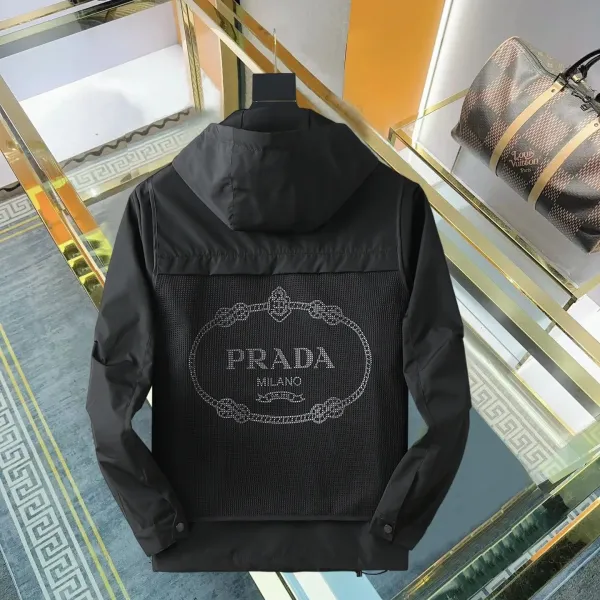 【PRADA  公式旗艦店】プラダ   ジャケット着 ご好評に付き再入荷！250107