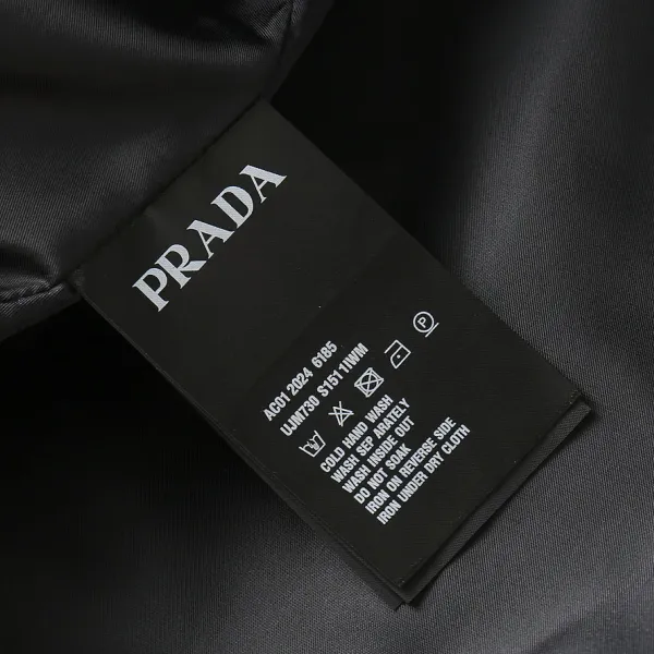 【PRADA  公式旗艦店】プラダ   ジャケット着 ご好評に付き再入荷！250107