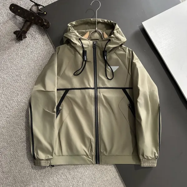 【PRADA 公式旗艦店】プラダ ジャケット着 好評に付き再入荷 241224 【PRADA 公式旗艦店】プラダ ジャケット着 好評に付き再入荷 241224