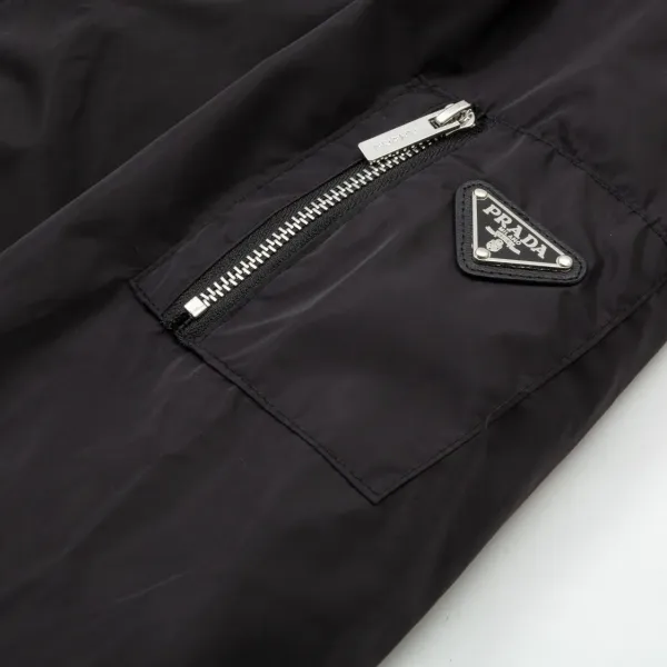 【PRADA 公式旗艦店】プラダ ジャケット着 好評に付き再入荷 241224 【PRADA 公式旗艦店】プラダ ジャケット着 好評に付き再入荷 241224