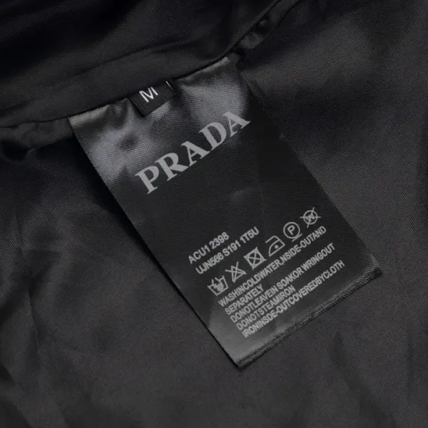 【PRADA 公式旗艦店】プラダ ジャケット着 好評に付き再入荷 241224 【PRADA 公式旗艦店】プラダ ジャケット着 好評に付き再入荷 241224