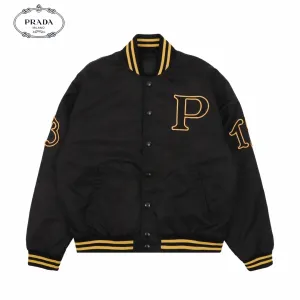 【PRADA 公式旗艦店】プラダ ジャケット着 好評に付き再入荷! 241213 【PRADA 公式旗艦店】プラダ ジャケット着 好評に付き再入荷! 241213