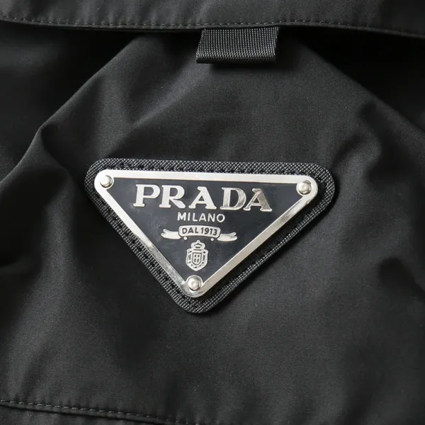 【PRADA  公式旗艦店】プラダ   ジャケット着 好評に付き再入荷！241213