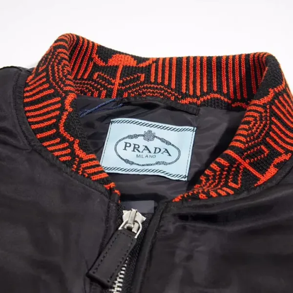 【PRADA 公式旗艦店】プラダ ジャケット着 好評に付き再入荷!241123 【PRADA 公式旗艦店】プラダ ジャケット着 好評に付き再入荷!241123
