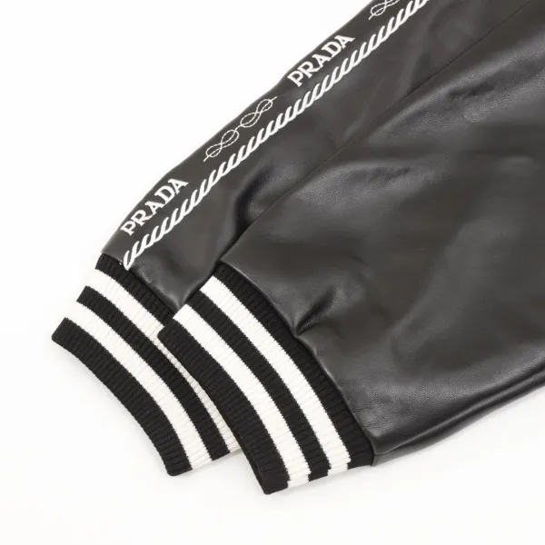 【PRADA  公式旗艦店】プラダ  ジャケット着 好評に付き再入荷！241111