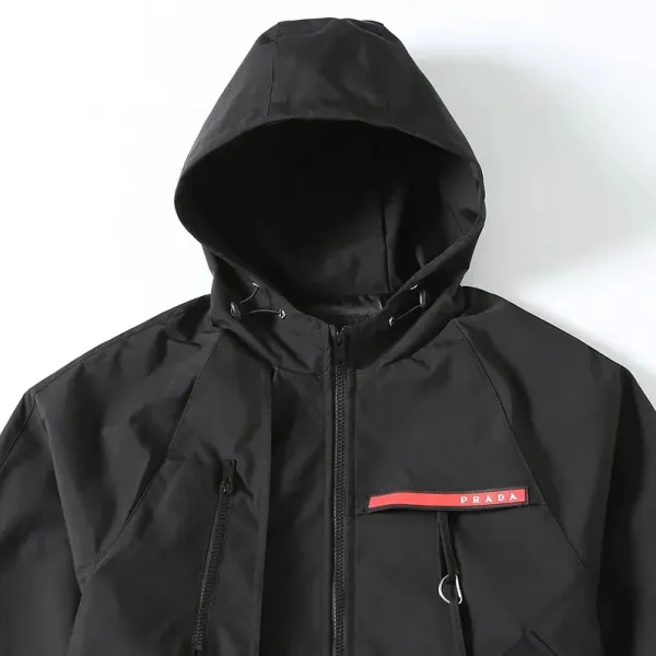 【PRADA 公式旗艦店】 プラダ ジャケット着 ご好評に付き再入荷!241024 【PRADA 公式旗艦店】 プラダ ジャケット着 ご好評に付き再入荷!241024