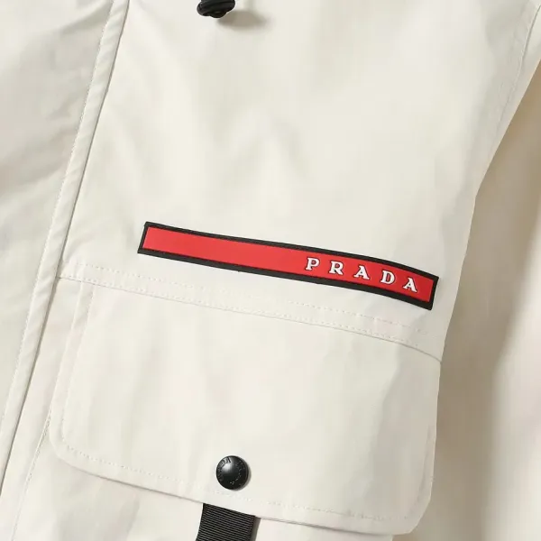 【PRADA  公式旗艦店】 プラダ  ジャケット着 ご好評に付き再入荷！241024