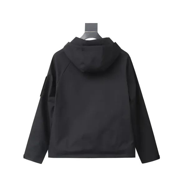 【PRADA 公式旗艦店】 プラダ ジャケット着 ご好評に付き再入荷!241024 【PRADA 公式旗艦店】 プラダ ジャケット着 ご好評に付き再入荷!241024