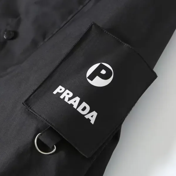 【PRADA 公式旗艦店】 プラダ ジャケット着 ご好評に付き再入荷!241024 【PRADA 公式旗艦店】 プラダ ジャケット着 ご好評に付き再入荷!241024