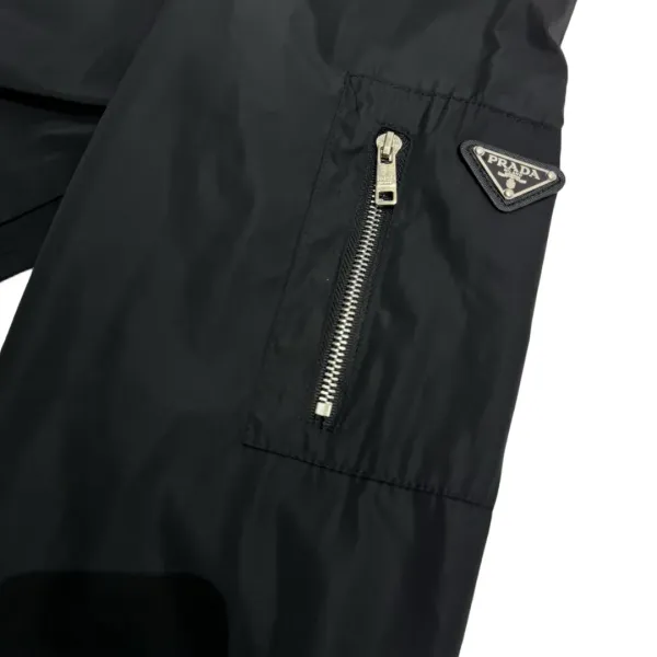 【PRADA】プラダ ジャケット着ご好評に付き再入荷!240920 【PRADA】プラダ ジャケット着ご好評に付き再入荷!240920