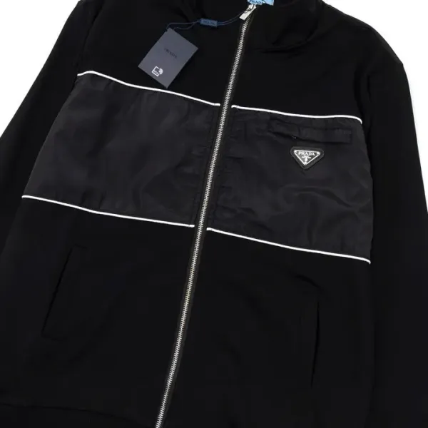 【PRADA  公式旗艦店】プラダ  ジャケット着 好評に付き再入荷 240826