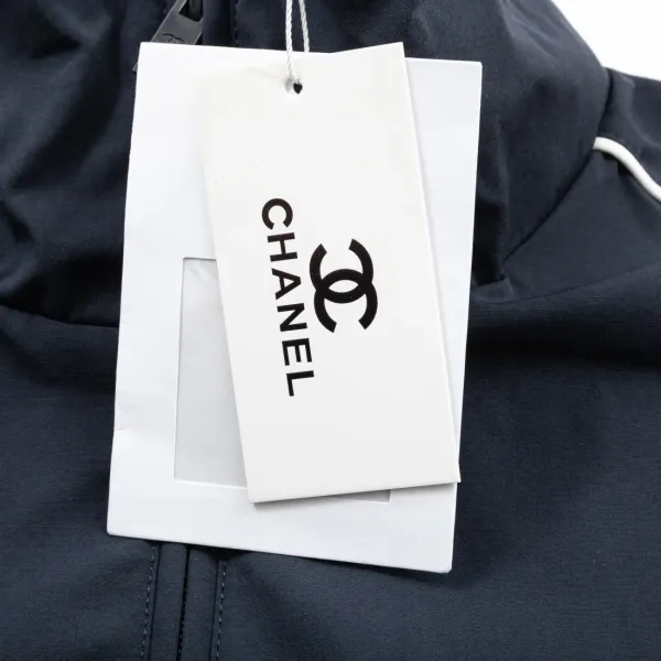 【CHANEL  公式旗艦店】シャネル   ジャケット着 好評に付き再入荷！241223