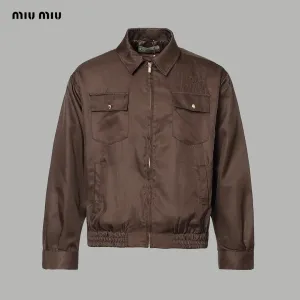 【Miumiu 公式旗艦店】ミュウミュウ パーカー スウェット ご好評に付き再入荷!241216 【Miumiu 公式旗艦店】ミュウミュウ パーカー スウェット ご好評に付き再入荷!241216