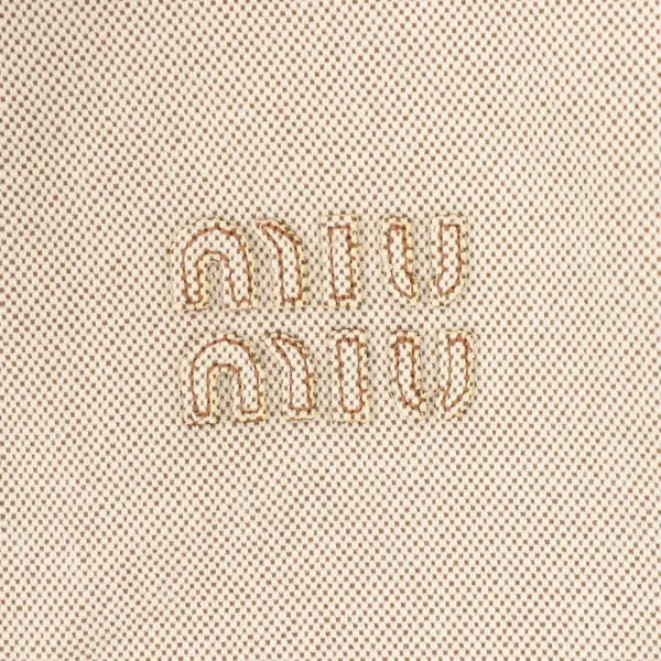 【Miumiu 公式旗艦店】 ミュウミュウ   ジャケット着  スウェット ご好評に付き再入荷！241122
