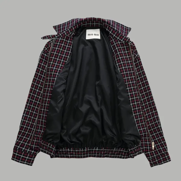 【Miumiu 公式旗艦店】 ミュウミュウ ジャケット着 スウェット ご好評に付き再入荷!241122 【Miumiu 公式旗艦店】 ミュウミュウ ジャケット着 スウェット ご好評に付き再入荷!241122