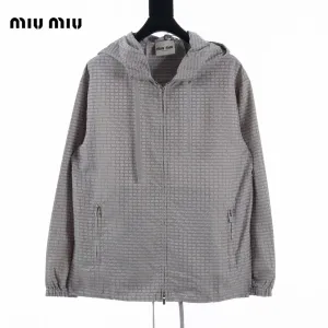 【Miumiu 公式旗艦店】 ミュウミュウ ジャケット着 スウェット ご好評に付き再入荷!241122 【Miumiu 公式旗艦店】 ミュウミュウ ジャケット着 スウェット ご好評に付き再入荷!241122