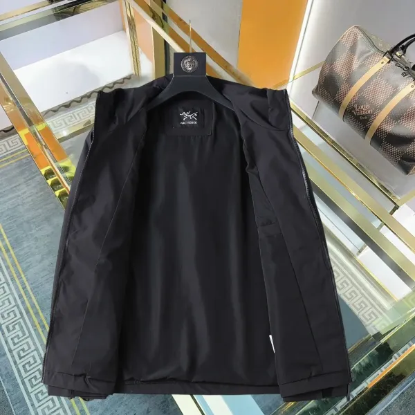 【ARCTERYX 公式旗艦店】アークテリクス ジャケット着 ご好評に付き再入荷!250107 【ARCTERYX 公式旗艦店】アークテリクス ジャケット着 ご好評に付き再入荷!250107