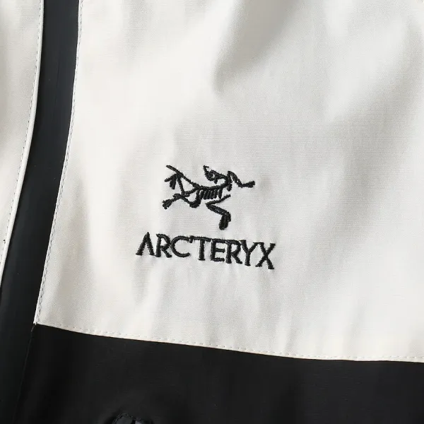 【ARCTERYX  公式旗艦店】アークテリクス  ジャケット着 ご好評に付き再入荷！250107