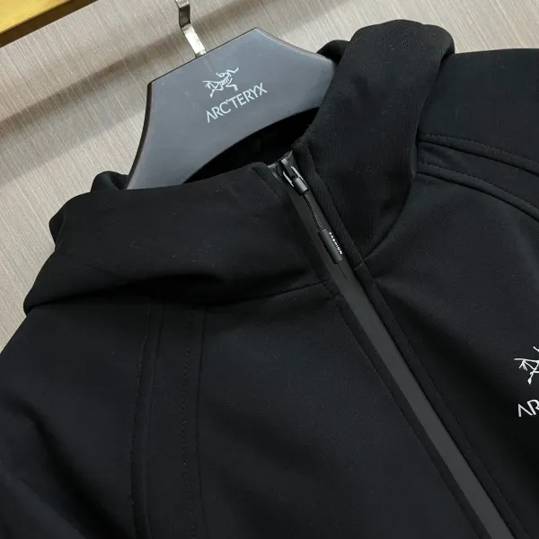 【ARCTERYX 公式旗艦店】アークテリクス ジャケット着 ご好評に付き再入荷!250107 【ARCTERYX 公式旗艦店】アークテリクス ジャケット着 ご好評に付き再入荷!250107