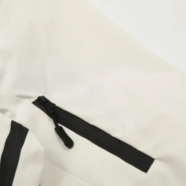 【ARCTERYX  公式旗艦店】アークテリクス  ジャケット着  スウェット ご好評に付き再入荷！241123