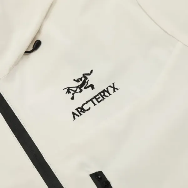 【ARCTERYX  公式旗艦店】アークテリクス  ジャケット着  スウェット ご好評に付き再入荷！241123