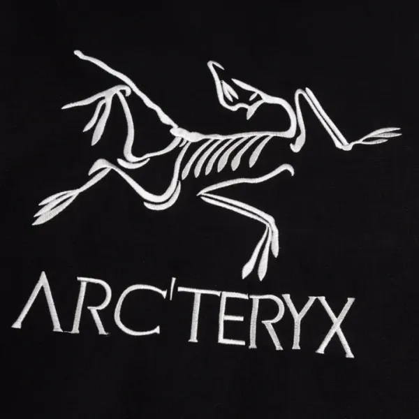 【ARCTERYX 公式旗艦店】アークテリクス ジャケット着 スウェット ご好評に付き再入荷!241123 【ARCTERYX 公式旗艦店】アークテリクス ジャケット着 スウェット ご好評に付き再入荷!241123