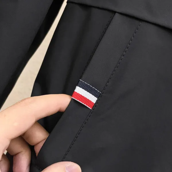 【ThomBrowne 公式旗艦店】トムブラウン   ジャケット着ご好評に付き再入荷！250106