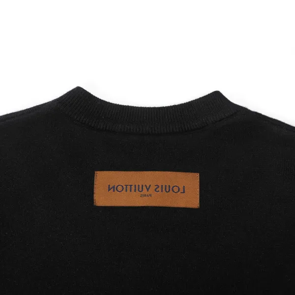 LV【LOUIS VUITTON 公式旗艦店】ルイヴィトン セーター好評に付き再入荷!241230 LV【LOUIS VUITTON 公式旗艦店】ルイヴィトン セーター好評に付き再入荷!241230