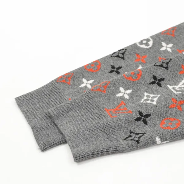 LV【LOUIS VUITTON 公式旗艦店】ルイヴィトン セーター好評に付き再入荷!241230 LV【LOUIS VUITTON 公式旗艦店】ルイヴィトン セーター好評に付き再入荷!241230