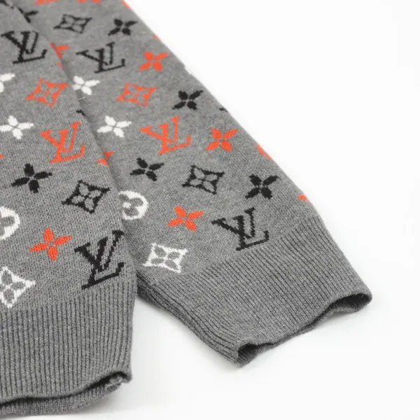 LV【LOUIS VUITTON 公式旗艦店】ルイヴィトン セーター好評に付き再入荷!241230 LV【LOUIS VUITTON 公式旗艦店】ルイヴィトン セーター好評に付き再入荷!241230