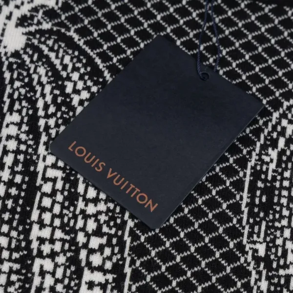 LV【LOUIS VUITTON 公式旗艦店】ルイヴィトン セーター好評に付き再入荷!241128 LV【LOUIS VUITTON 公式旗艦店】ルイヴィトン セーター好評に付き再入荷!241128
