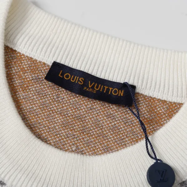 LV【LOUIS VUITTON 公式旗艦店】ルイヴィトン セーター好評に付き再入荷!241104 LV【LOUIS VUITTON 公式旗艦店】ルイヴィトン セーター好評に付き再入荷!241104