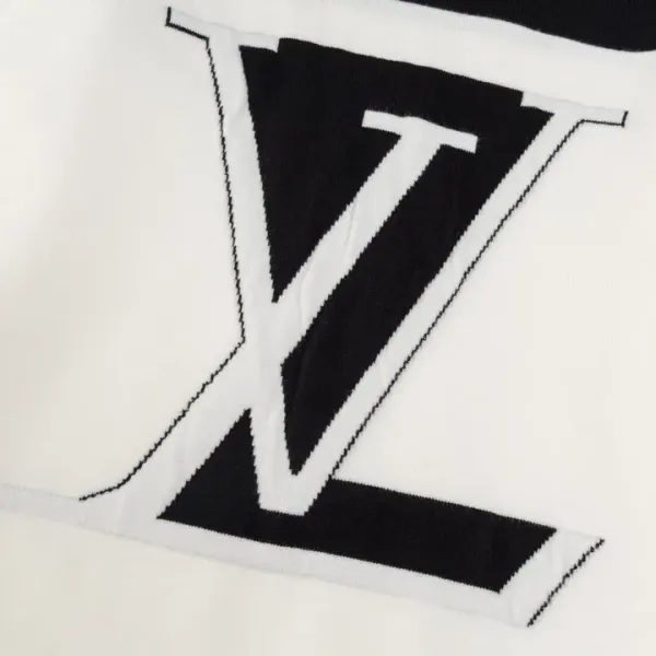 LV【LOUIS VUITTON 公式旗艦店】ルイヴィトン セーター好評に付き再入荷!241104 LV【LOUIS VUITTON 公式旗艦店】ルイヴィトン セーター好評に付き再入荷!241104