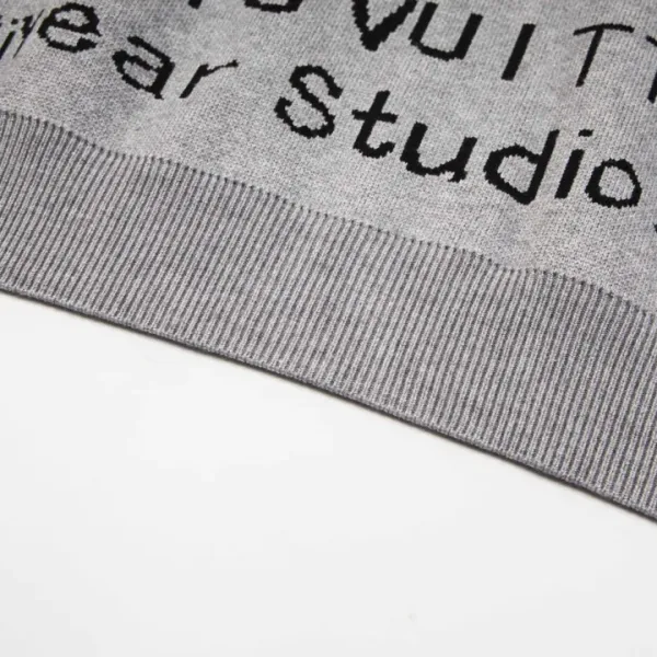 LV 【LOUIS VUITTON 公式旗艦店】ルイヴィトン セーター好評に付き再入荷! 241029 LV 【LOUIS VUITTON 公式旗艦店】ルイヴィトン セーター好評に付き再入荷! 241029
