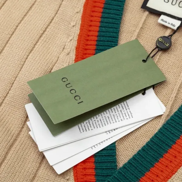 【GUCCI 公式旗艦店】グッチ  セーター好評に付き再入荷！250108