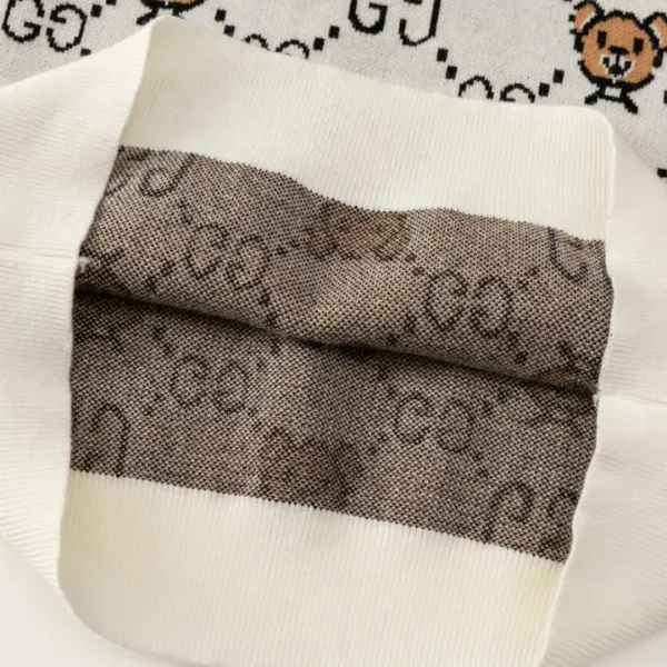 【GUCCI  公式旗艦店】グッチ  セーター好評に付き再入荷！ 241029
