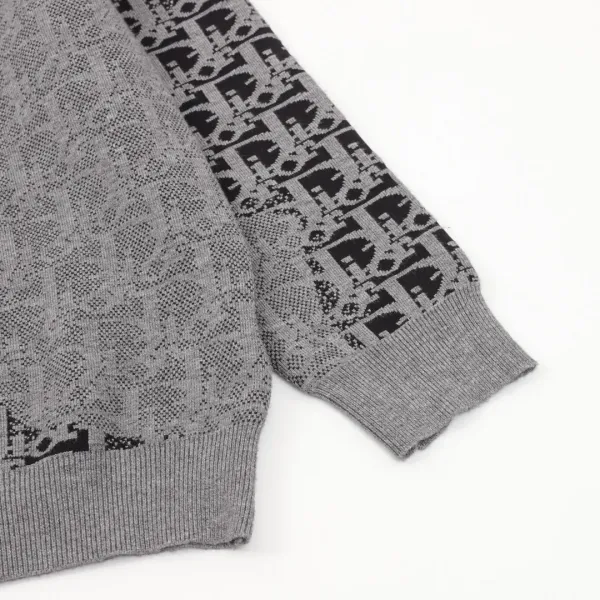 【DIOR 公式旗艦店】ディオール セーター好評に付き再入荷!250108 【DIOR 公式旗艦店】ディオール セーター好評に付き再入荷!250108