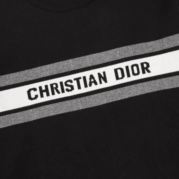 【DIOR 公式旗艦店】ディオール  セーター好評に付き再入荷！250108