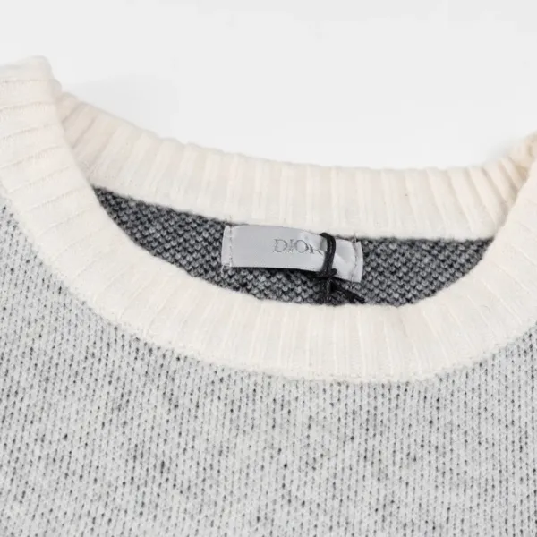 【DIOR 公式旗艦店】ディオール セーター好評に付き再入荷!250108 【DIOR 公式旗艦店】ディオール セーター好評に付き再入荷!250108
