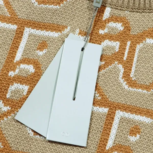 【DIOR  公式旗艦店】ディオール  セーター好評に付き再入荷！250108