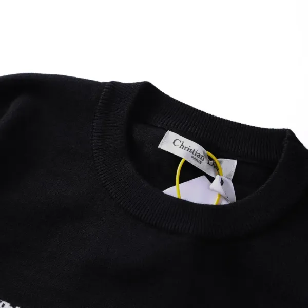 【DIOR  公式旗艦店】ディオール  セーター好評に付き再入荷！250108