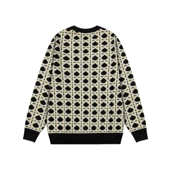 【DIOR 公式旗艦店】ディオール セーター好評に付き再入荷! 241031 【DIOR 公式旗艦店】ディオール セーター好評に付き再入荷! 241031