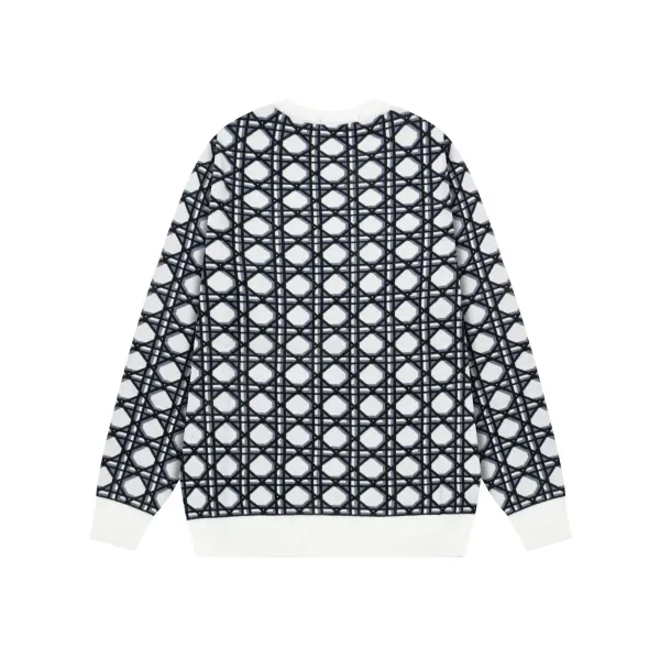 【DIOR 公式旗艦店】ディオール セーター好評に付き再入荷! 241031 【DIOR 公式旗艦店】ディオール セーター好評に付き再入荷! 241031