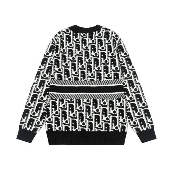 【DIOR 公式旗艦店】ディオール   セーター好評に付き再入荷！ 240929