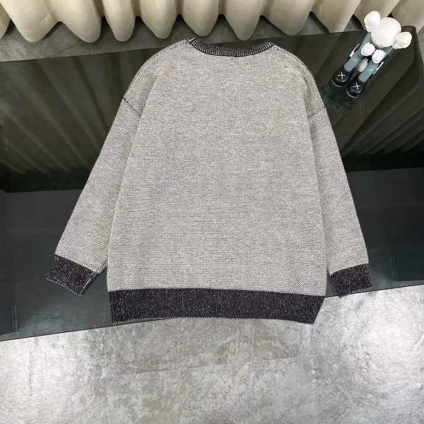 【LOEWE 公式旗艦店】ロエベ セーター好評に付き再入荷! 250109 【LOEWE 公式旗艦店】ロエベ セーター好評に付き再入荷! 250109
