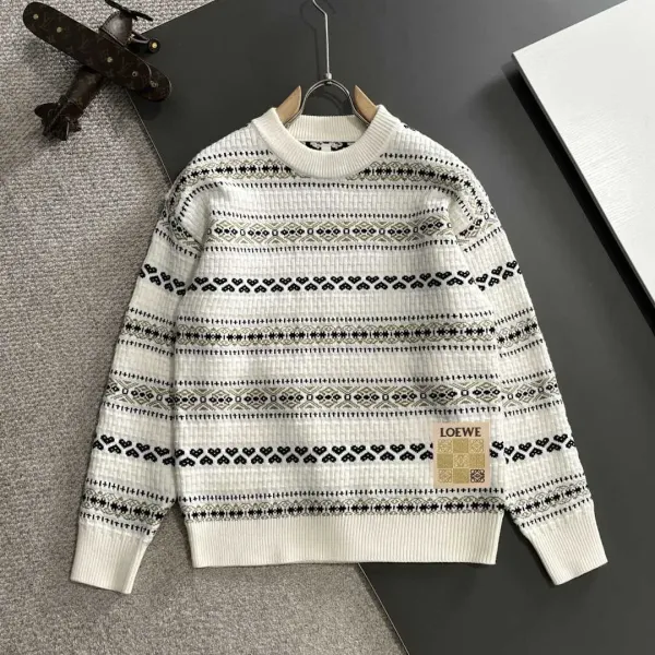 【LOEWE 公式旗艦店】ロエベ ジャケット着 ご好評に付き再入荷!250109 【LOEWE 公式旗艦店】ロエベ ジャケット着 ご好評に付き再入荷!250109