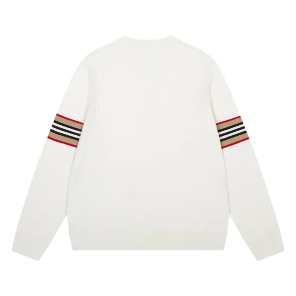 【BURBERRY 公式旗艦店】バーバリー  セーター好評に付き再入荷！241231