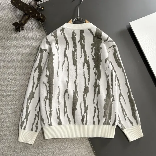 【BURBERRY 公式旗艦店】バーバリー セーター好評に付き再入荷!241231 【BURBERRY 公式旗艦店】バーバリー セーター好評に付き再入荷!241231